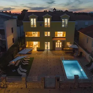 https://apartments-oliva.hotelinzadar.com